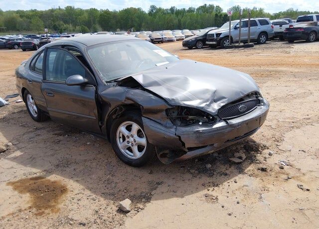 2004 FORD Taurus