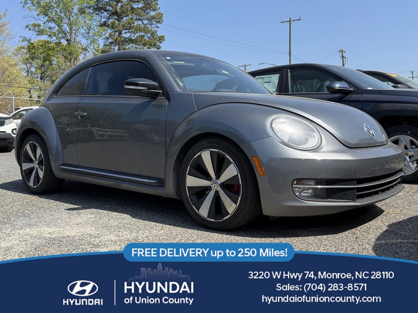 2012 VOLKSWAGEN Beetle