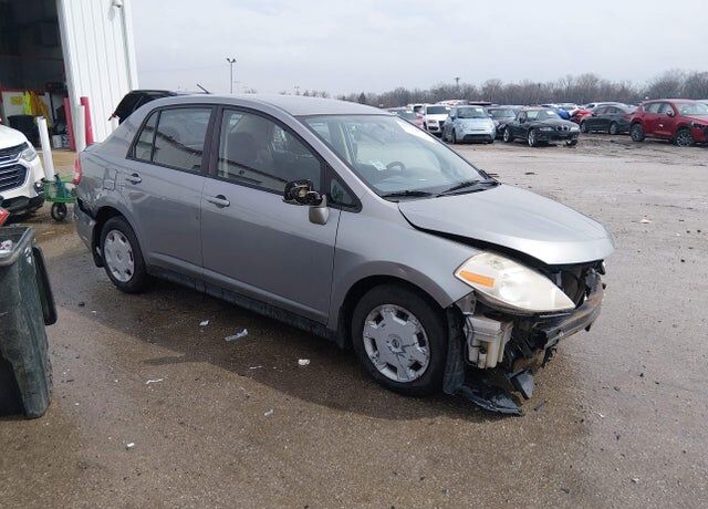 2009 NISSAN Versa