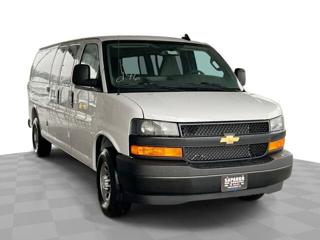 2026 CHEVROLET Express