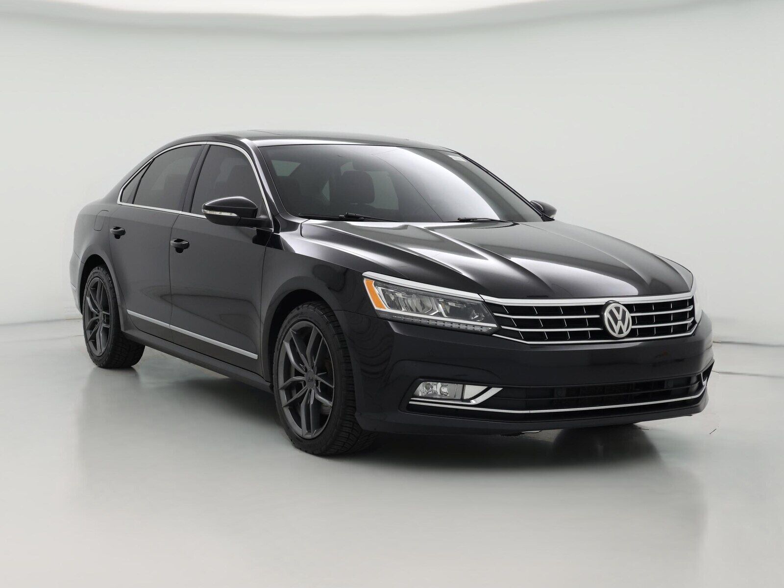 2017 VOLKSWAGEN Passat