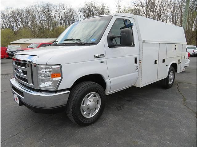 2016 FORD E-350
