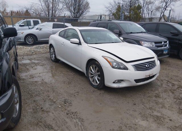 2011 INFINITI G37
