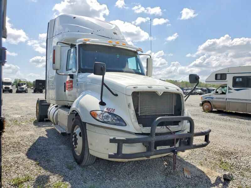 2016 INTERNATIONAL LA687