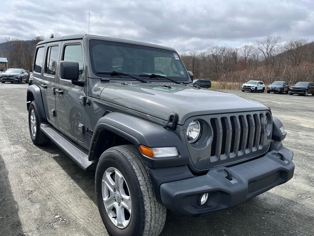 2022 JEEP Wrangler