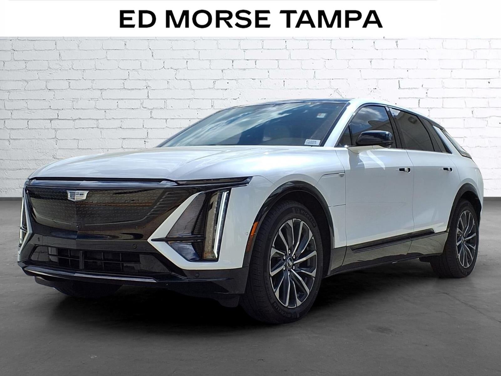 2024 CADILLAC Lyriq