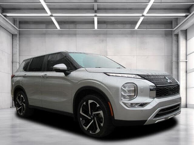 2024 MITSUBISHI Outlander