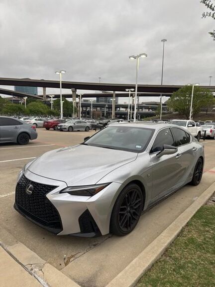 2023 LEXUS IS
