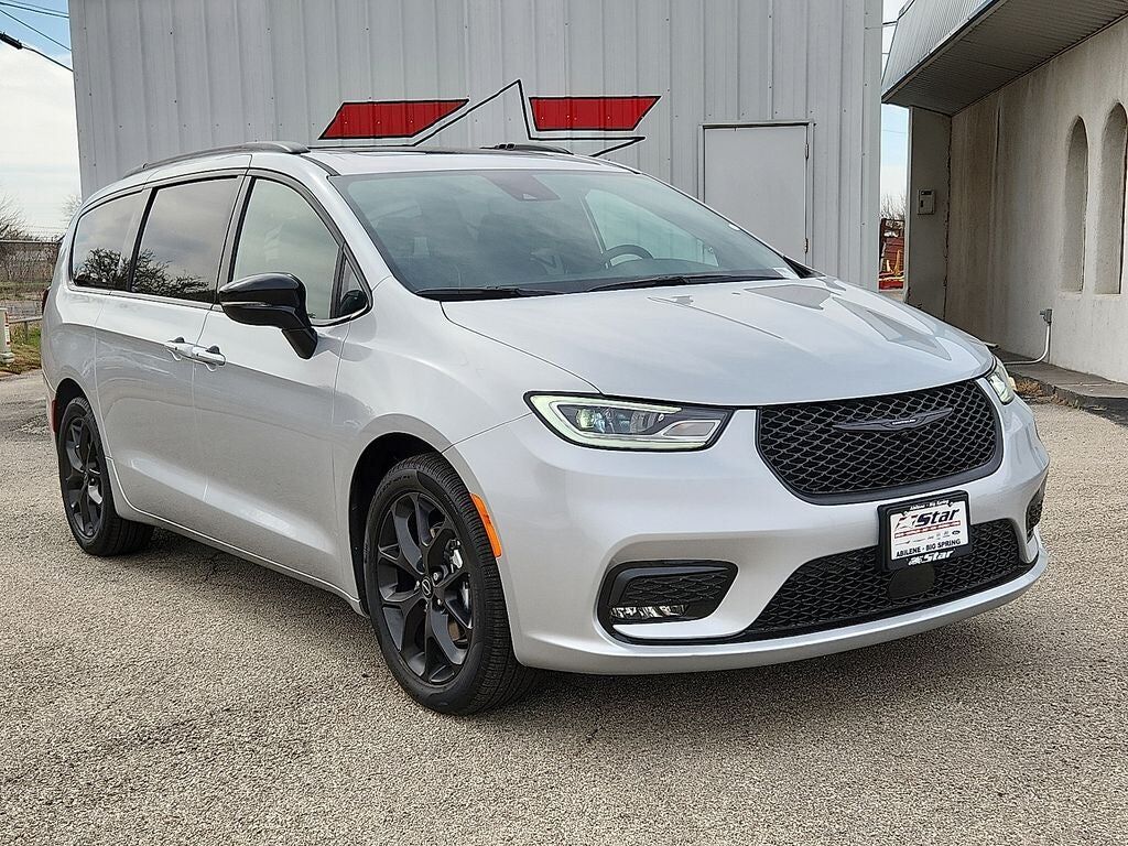 2026 CHRYSLER Pacifica