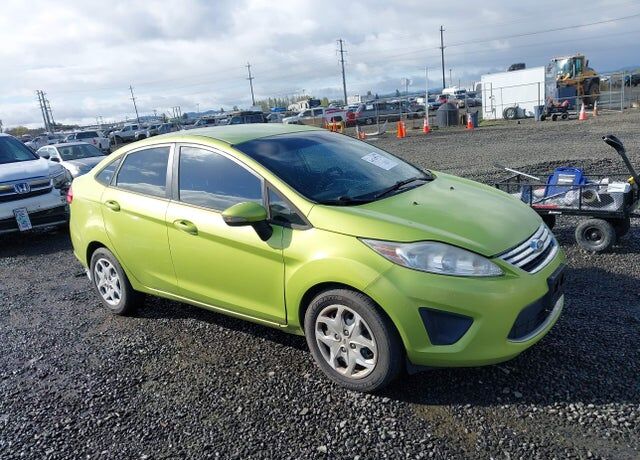 2013 FORD Fiesta