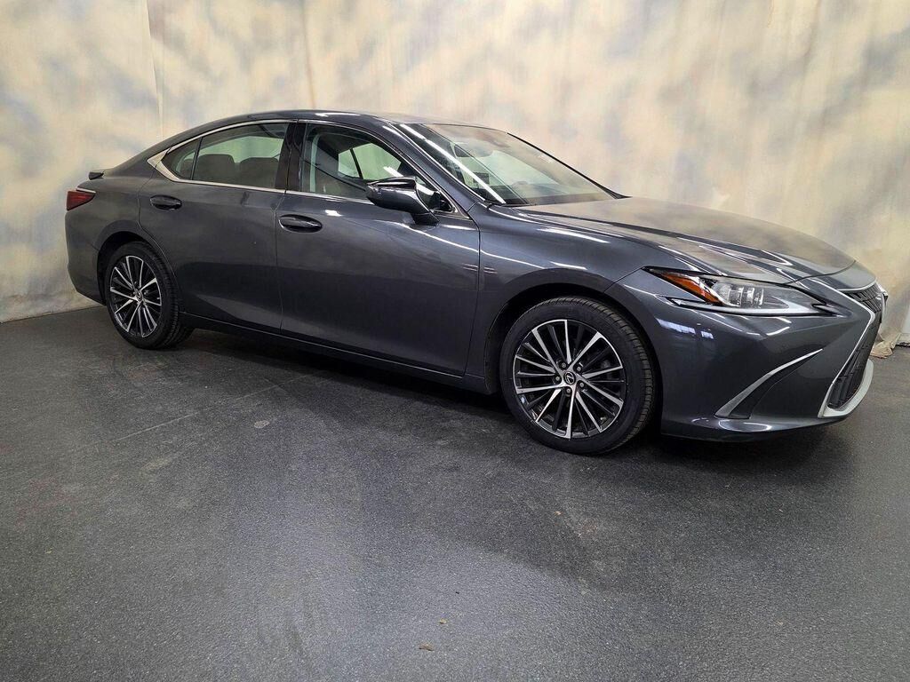 2023 LEXUS ES