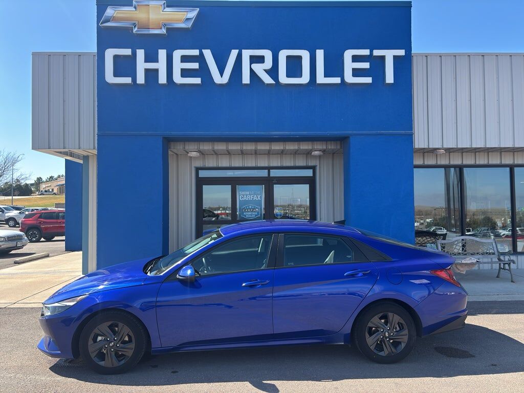 2022 HYUNDAI Elantra