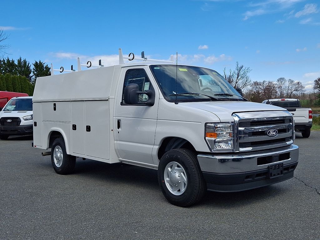 2026 FORD E-350