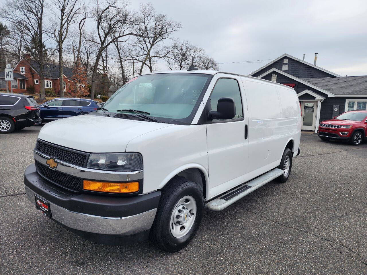 2024 CHEVROLET Express