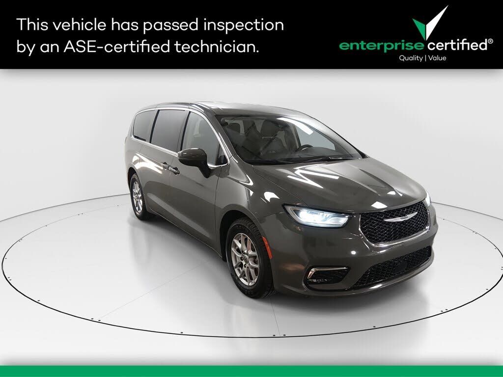 2023 CHRYSLER Pacifica