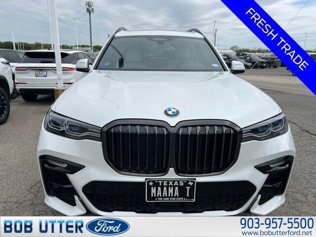 2022 BMW X7