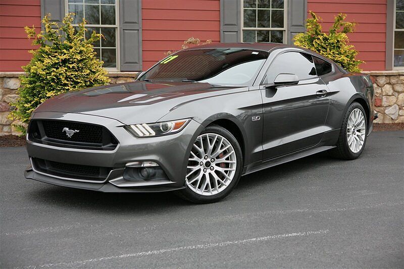 2017 FORD Mustang