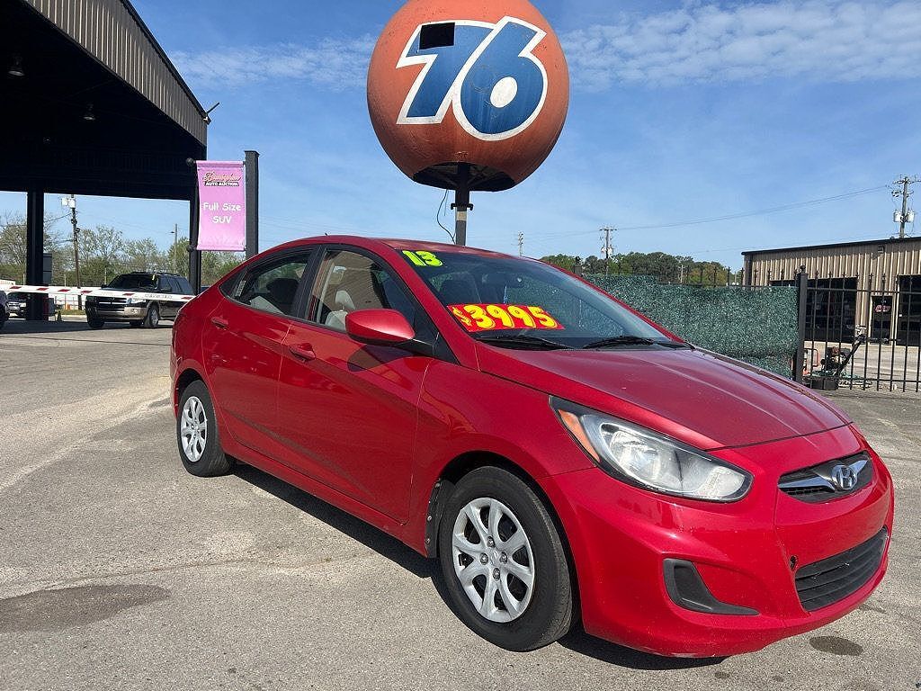 2013 HYUNDAI Accent