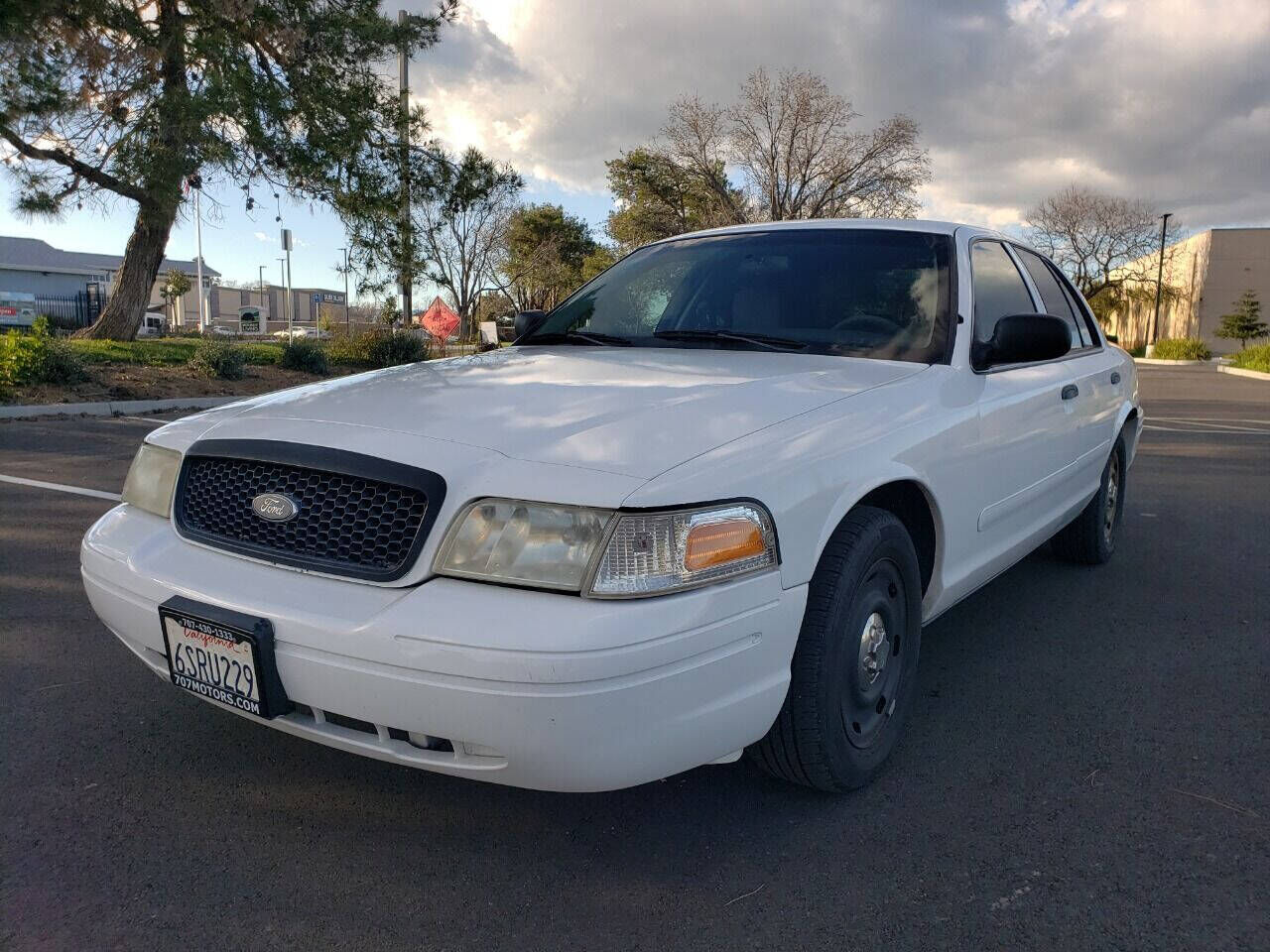 2003 FORD Crown Victoria