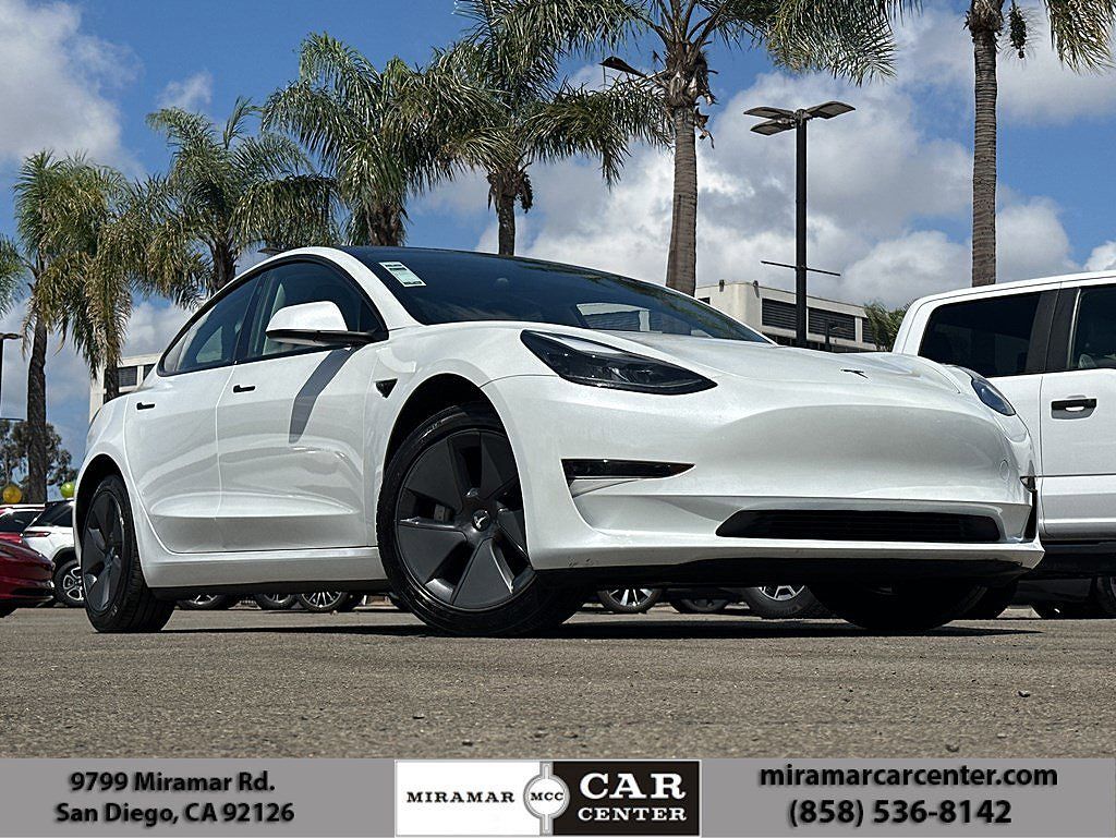 2023 TESLA Model 3