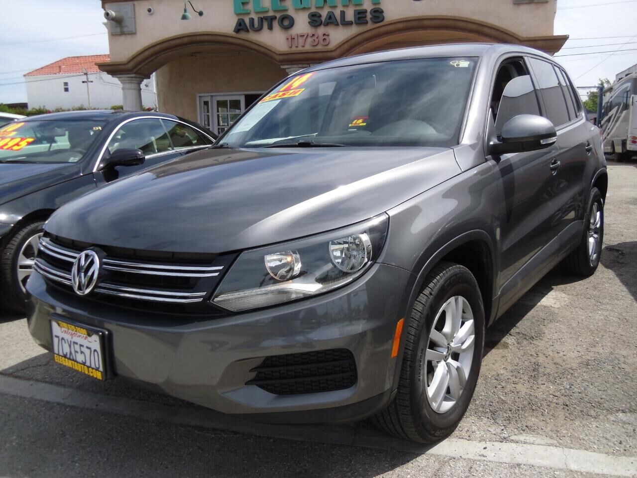 2014 VOLKSWAGEN Tiguan
