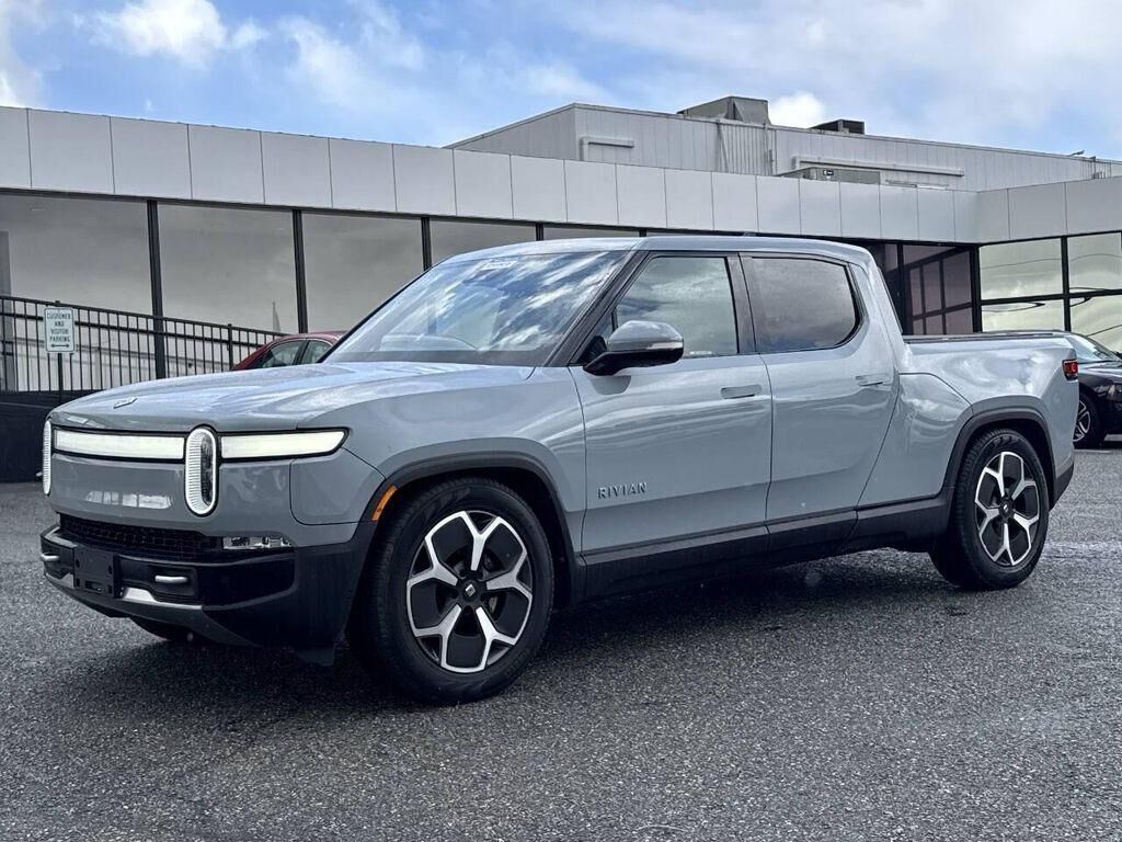 2024 RIVIAN R1T