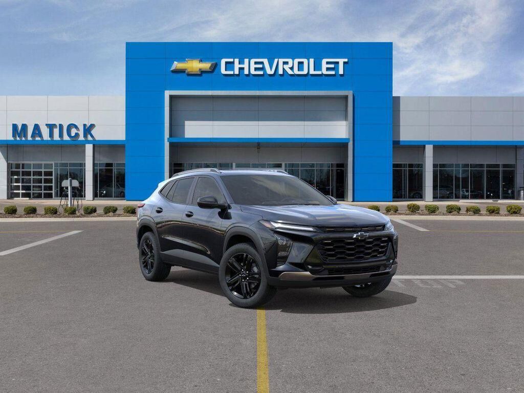 2026 CHEVROLET Trax