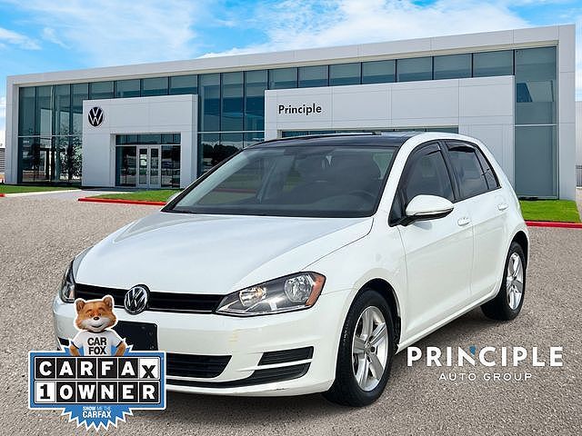 2017 VOLKSWAGEN Golf