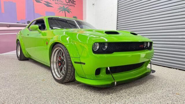 2017 DODGE Challenger