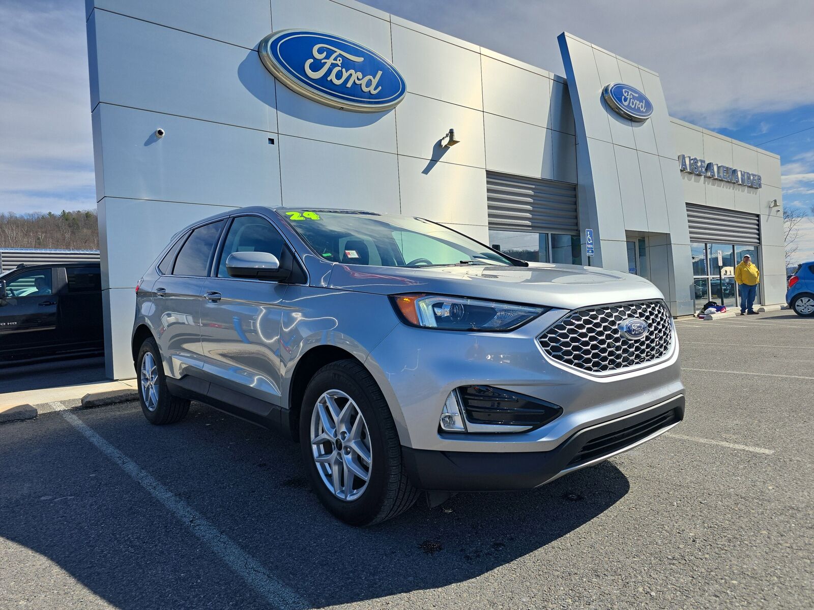 2024 FORD Edge