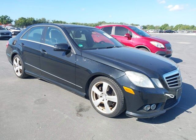 2010 MERCEDES-BENZ E-Class