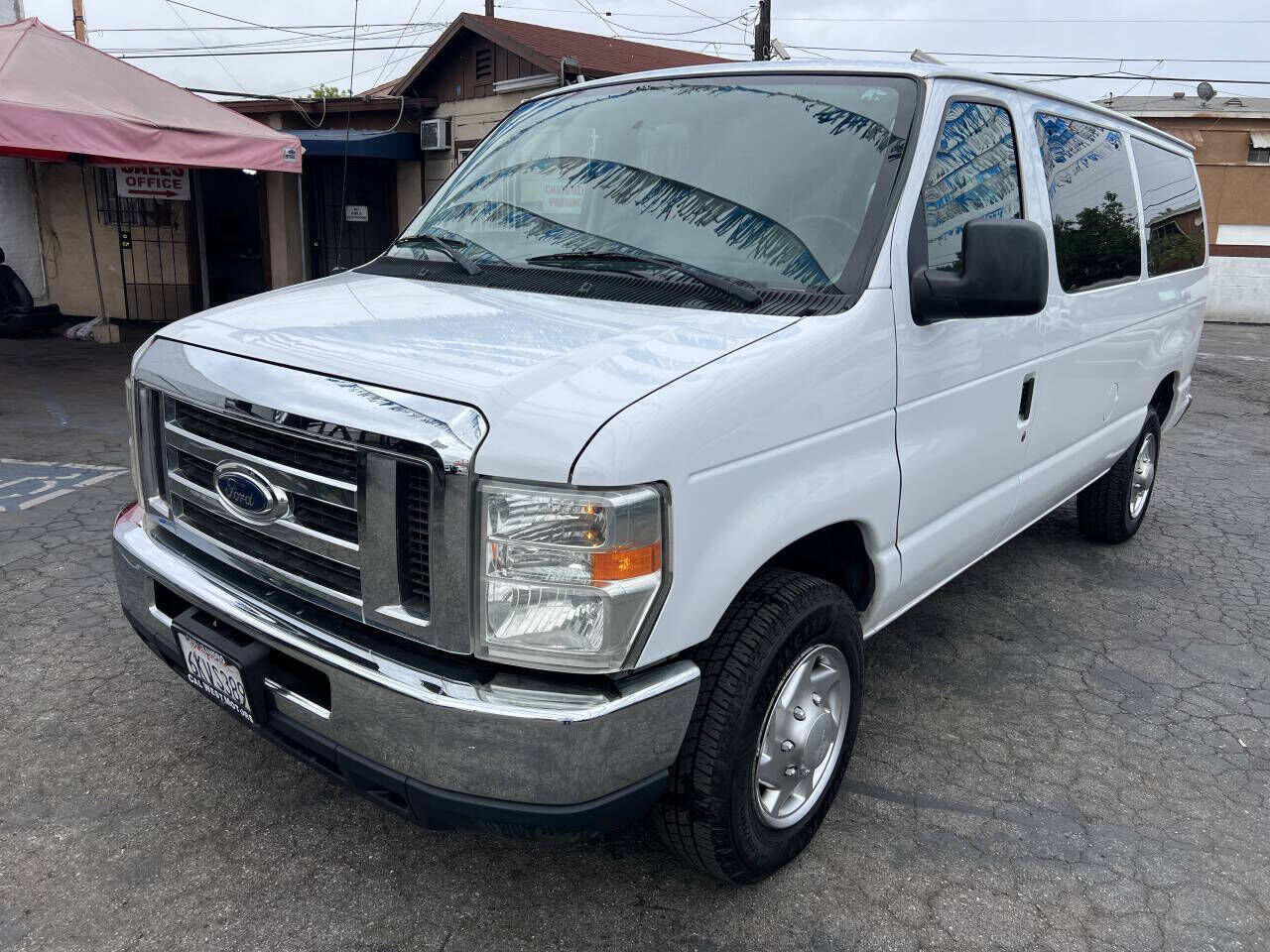 2010 FORD E-350