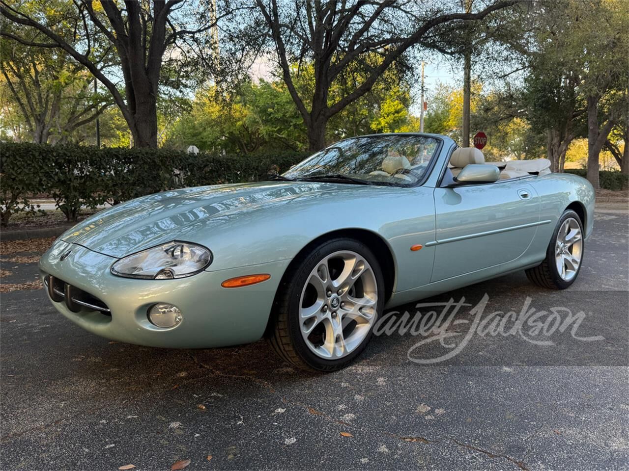 Jaguar XK8