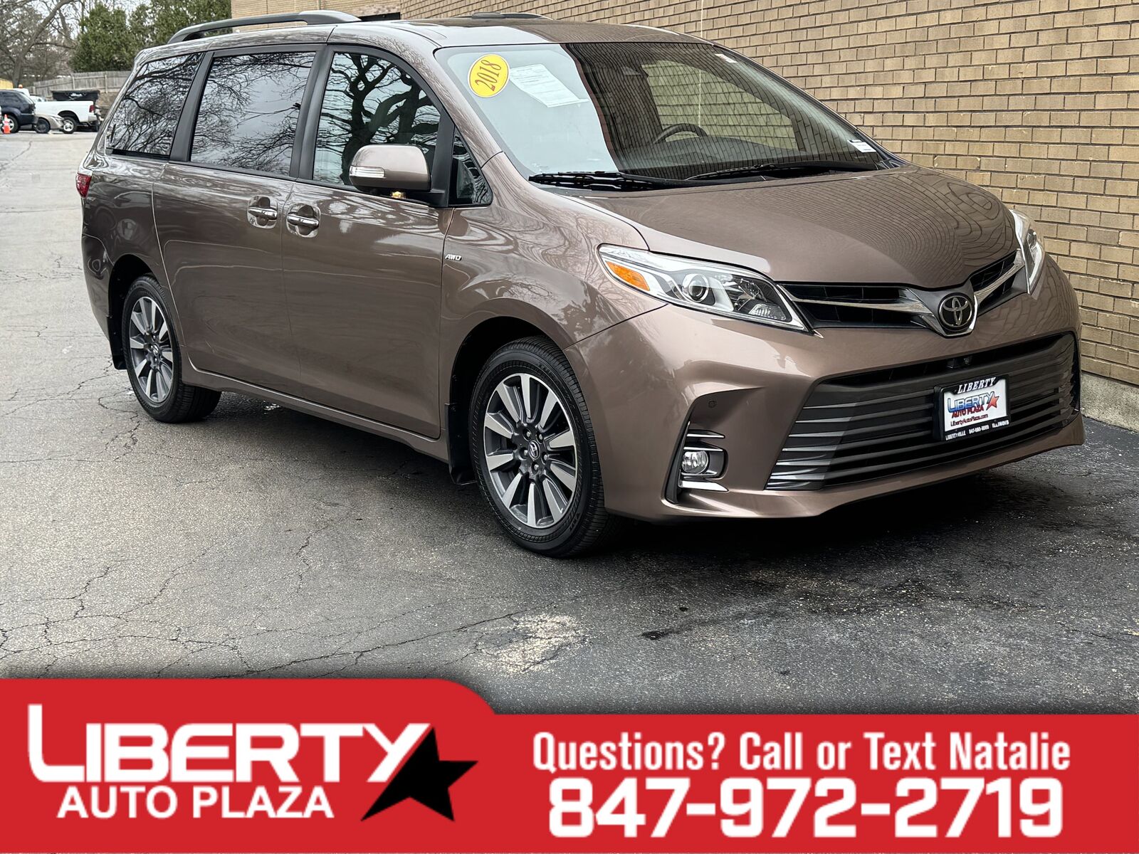 2019 TOYOTA Sienna