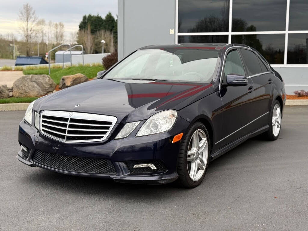 2011 MERCEDES-BENZ E-Class