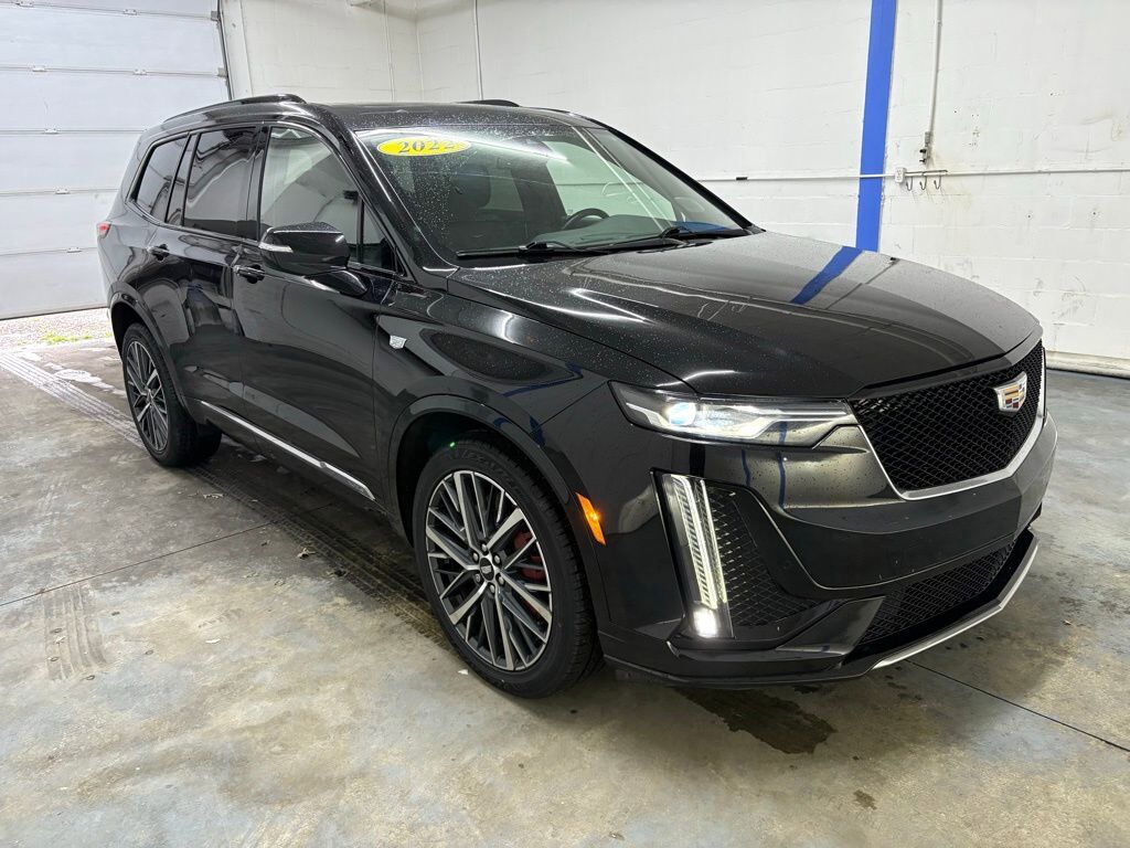 2022 CADILLAC XT6