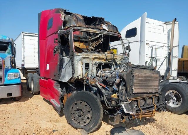 2012 VOLVO TRUCK VNL