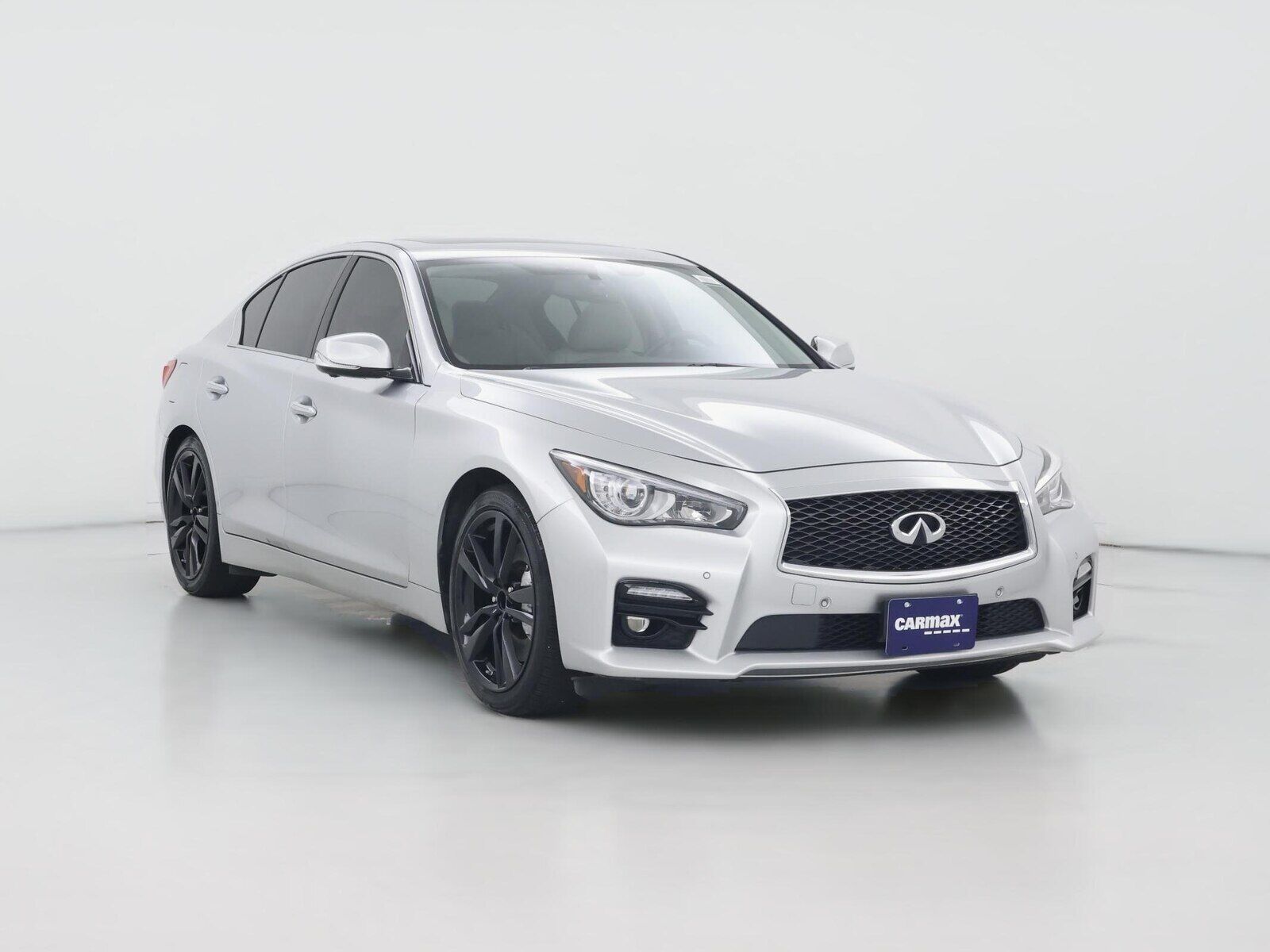 2015 INFINITI Q50