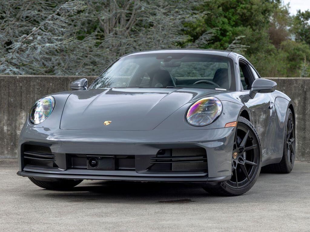 2025 PORSCHE 911