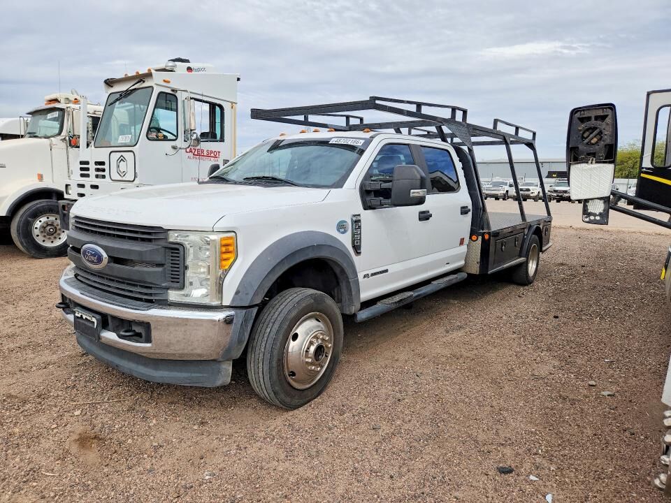 2017 FORD F-550