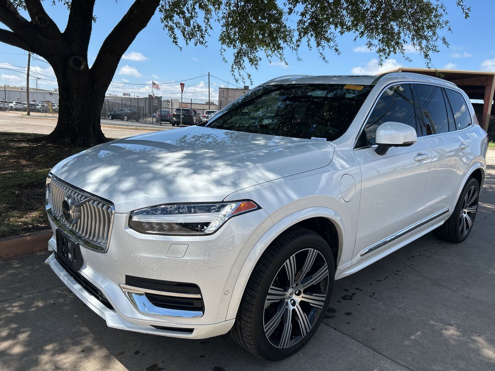 2023 VOLVO XC90