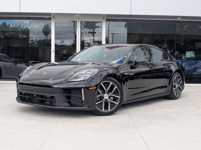 2026 PORSCHE Panamera