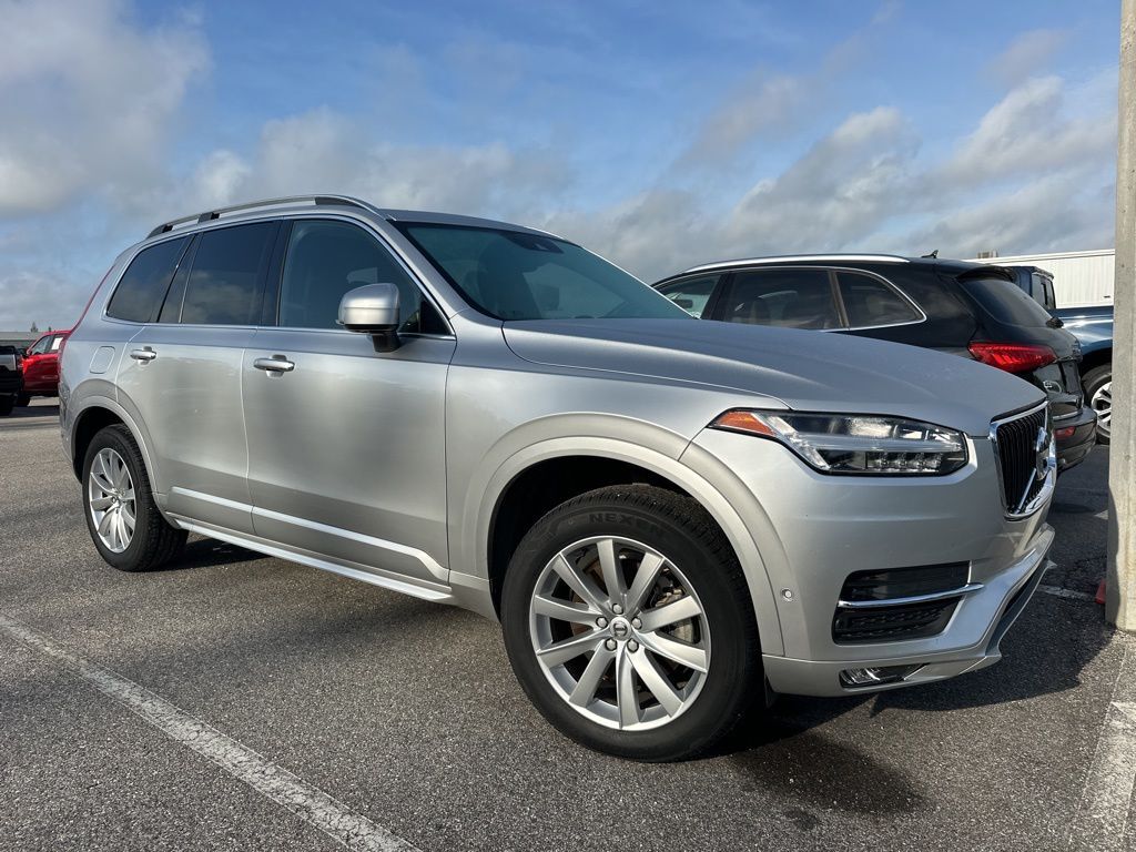 2018 VOLVO XC90