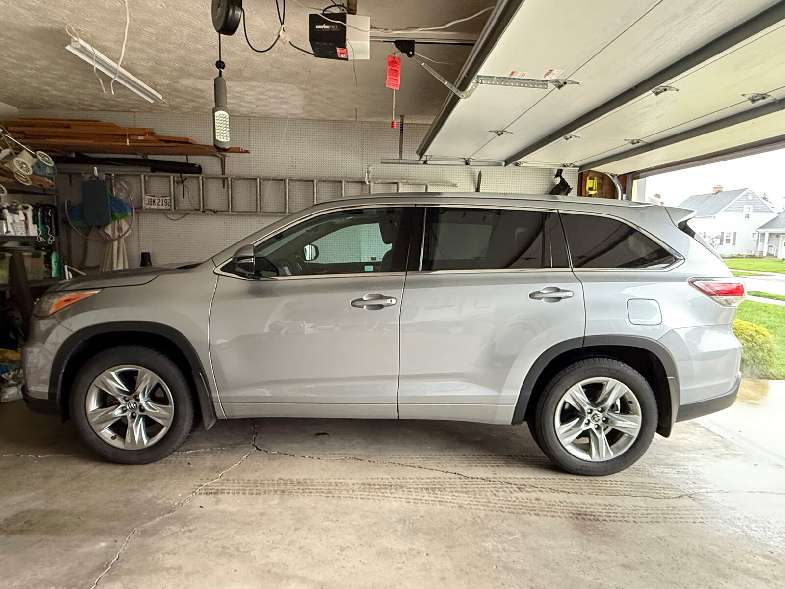2016 TOYOTA Highlander