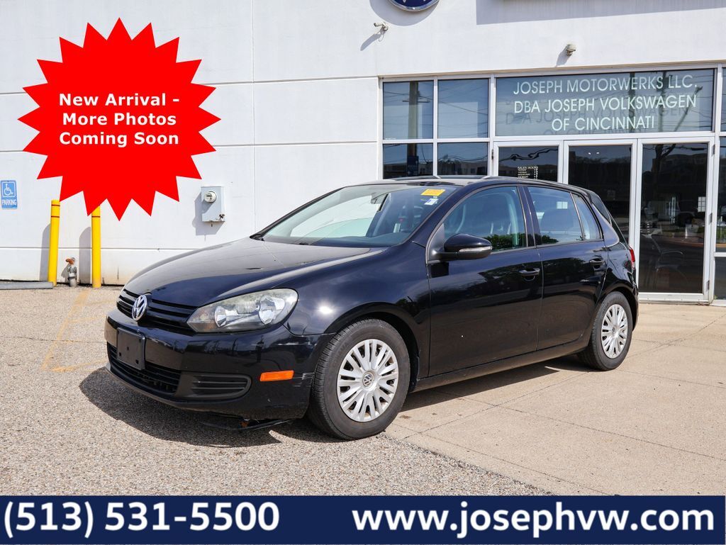 2013 VOLKSWAGEN Golf