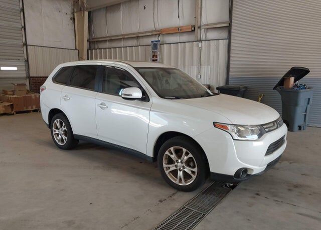 2014 MITSUBISHI Outlander