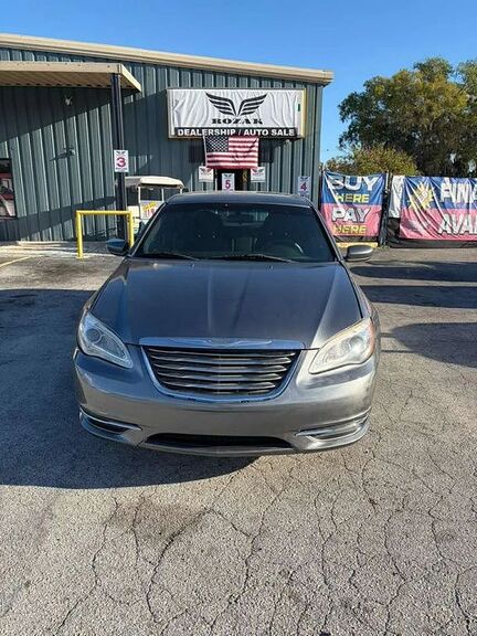 2013 CHRYSLER 200