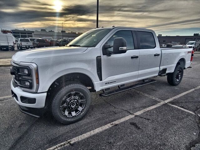 2025 FORD F-350