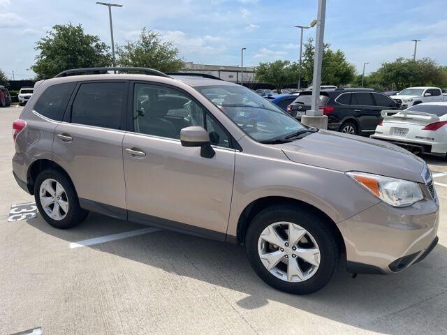 2014 SUBARU Forester