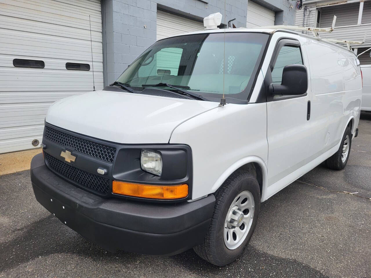 2013 CHEVROLET Express